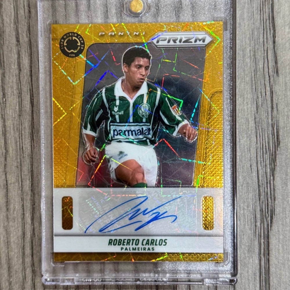 Roberto Carlos autographed trading card gold prizm